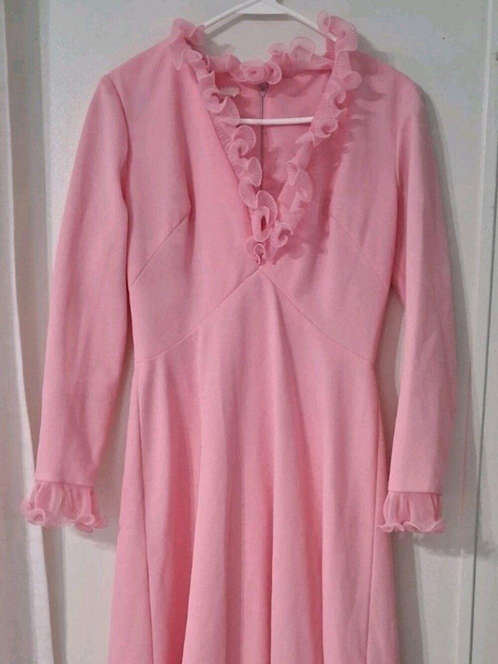 Women's Vtg Cottage Core Gunny Sacks STYLE Pink W Pink Ruffles Maxi Length Dress